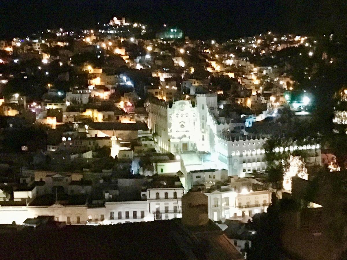 Apartamento Con Terraza A Un Lado Del Monumento Del Pipila Hotel Guanajuato Exterior foto